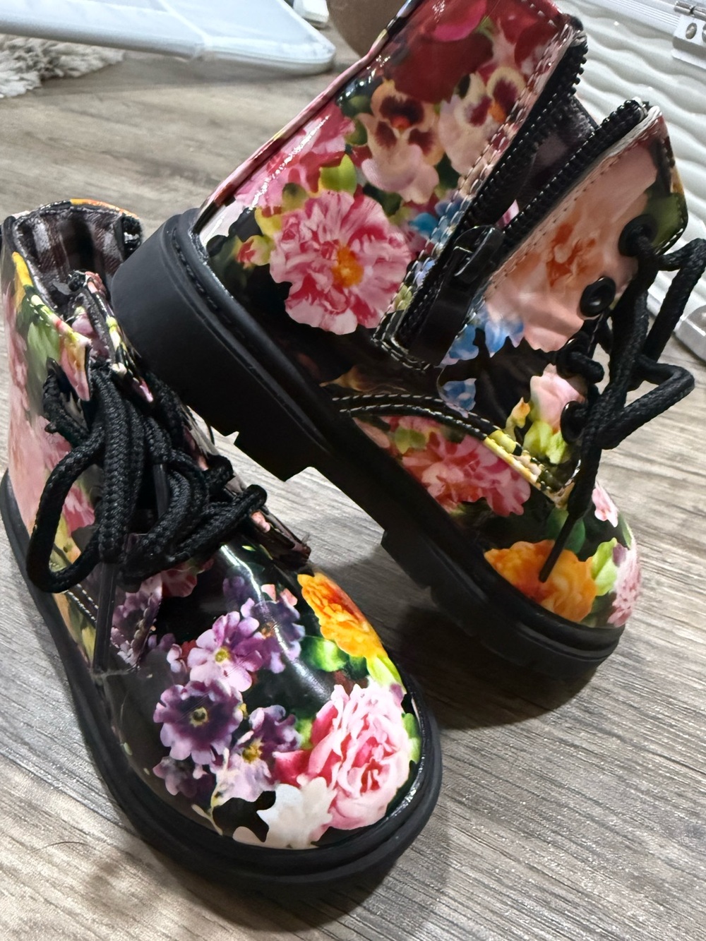 2T Little Kid Baby Girls Floral Lace-Up Boots - Black floral /